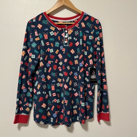 Cuddl Duds Other - Cuddl Duds Womens M Pajama Top Christmas Holiday NWT Comfortable Soft Lounge
